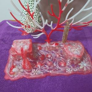 Perfect in pink jewelry stationary